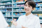 【悲報】薬剤師「この薬は初めてですか？いかがなさいました？何処か悪いんですか？」
