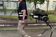 人間をケンタウロスに変えるロボットを開発