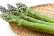 「アスパラガス」とかいう意識しないとそうそう日常で食うことはない野菜