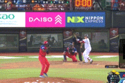 【プレミア12日本対キューバ】侍ジャパン、5回1アウト一二塁から牧のタイムリーでリードを3点に広げる！！！！！！！！！！！！！