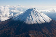 「震源は富士山頂からわずか30km離れた場所」…富士山大爆発の前兆？＝韓国の反応