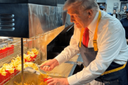 ドナルド・トランプ氏、マクドナルドでバイト体験ｗｗｗｗｗ