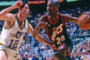 【NBA】ゲイリー・ペイトンとジョン・ストックトン、どちらがより優れた選手だったのか？