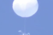 【悲報】謎の気球、米国でも目撃される