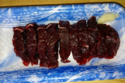 ナガスクジラの刺身買ってきたｗｗｗ（※画像あり）
