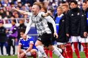 【Jリーグ】サッカー史上に残る笑撃！横浜vs神戸の「9人連続PK失敗」、海外もザワつく