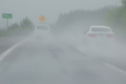 霧の中を車で走るコツある？