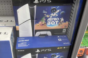 【悲報】ソニーさん、アストロボット無料バンドルどころかPS5本体も50ドル値引きで販売ｗｗｗ