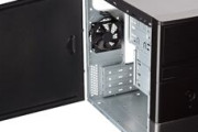 今の自作PCケースって5インチベイ無いの？