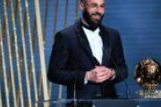 【ラ・リーガ】34歳にして初受賞！　バロンドールのベンゼマが歓喜「とても幸せだし、誇りに思う」