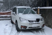【画像】ワイの車に雪が積もってるんだけどｗｗｗｗｗ