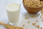 「豆乳（牛乳の上位互換）」栄養満点で美味すぎるｗｗｗｗｗ