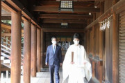 安倍晋三、神社設立で神になる