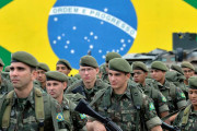 野党議員の糾弾、なぜブラジル軍は国防予算でバイアグラを購入するのか？