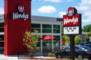 ウェンディーズ日本限定メニューを全部食べるぞ！ 海外の反応