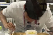 【物議】韓国代表選手、五輪選手村の食堂でコッソリ夜食を食べてしまうｗｗｗｗ「日本の夜食本当においしい (´～;｀)ｸﾁｬ」