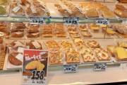韓国人「日本スーパーで売ってるパンが値段も味もブッ飛び過ぎてる件」「韓国は勝ち目無しです」