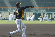 阪神大山悠輔、連日早出で30分の三塁特守　外野挑戦も限られた時間で練習