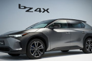 トヨタのEV「bZ4X」アップデート！ 充電性能やメーター表示を改善
