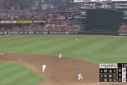 今日のDe-横浜のセンターだけ前進守備ｗｗｗ