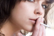 タバコを吸う女性は結婚対象になる？