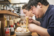 【愕然】友達とラーメン屋に行ったら「お前クレーマーなんだ」と言われたんだが･･････これって俺が悪いのか？