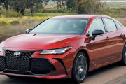 北米トヨタの最高級セダンがクラウンなんかよりずっとカッコいい件www