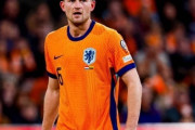マンU、オランダ代表DFデ・リフトが背中の手術でW杯欠場へ…日本と同組