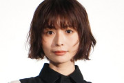 長濱ねる、全身ブラック×黒縁メガネのカジュアルコーデ公開…抜群のスタイルに多数の「いいね」