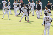 阪神　岡田監督ゲキ「アップから先頭で引っ張っていけ」大山、佐藤輝、中野、伊藤、西純５選手に