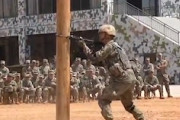 【動画】特攻ドローン対策を訓練する中国人民解放軍。