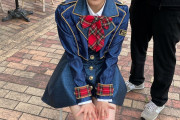 【画像7枚】人気声優 東山奈央ちゃん、内股になってしまう