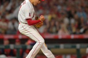 史上初！大谷翔平、2年連続で2桁勝利＆2桁本塁打を達成！