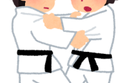【画像あり】女子柔道選手、柔道着がはだけていってしまう・・・