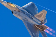 120億円のステルス戦闘機「F-22ラプター」がフロリダで訓練飛行中に墜落…パイロットは無事緊急脱出！