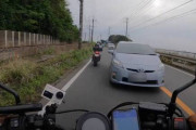 ワイバイク乗りYouTubeでプリウスミサイルに散ったバイク女子を見てドラレコ購入決意