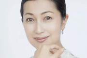 【画像あり】鶴田真由５３歳　ＴＶ登場、美貌ポニテがめちゃキレイ　さんま驚き「いつまでも綺麗な人いるんや」