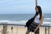 【乃木坂46】ミニスカ美脚があああ！！！梅澤美波『1st写真集』公開されたオフショットの“色気”が既に凄まじすぎる件wwwwww
