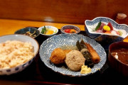 店「おでん定食」 ( ´ん`)「おでん定食…！？」 店「おでん定食」
