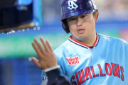 村上宗隆（24）　打率1位 出塁率1位 本塁打1位 ops1位