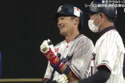 ヤクルト坂口、引退試合でヒット！通算1526安打
