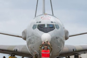 新インターフェイスを装備したE-3セントリー早期警戒管制機に第5空軍司令官のラップ中将が搭乗！
