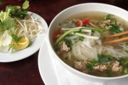 ワイびんぼう、一食58円のベトナムフォーに希望を見出す
