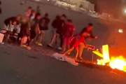 湘南ビーチでごみ投棄し火をつける迷惑BBQ客…30人の子連れ「気にせずやっている」異臭漂うも笑いながら言い訳