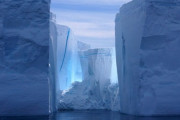 【画像】氷山、ヤバ過ぎるｗｗｗｗｗｗｗｗｗｗｗｗｗ