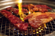 焼肉屋でカルビ頼むやつって何がしたいの？