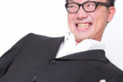 家に帰りたくないので仕事帰りに女友達の家に寄ってダベって帰るのが日課。それを嫁に知られ「この人とどういう関係？」と責められた。体の関係ないんだから別によくね？