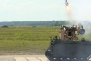 無人車両からFGM-148ジャベリン対戦車ミサイル発射に成功…対戦車戦闘も無人の時代へ！