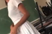 【動画】メキシコのJK、教室でふざけてパンツ見せてくれる