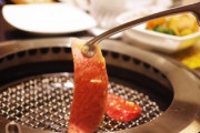女さん「東京都心で1人4000円の焼肉だと、焼肉でなく人工のゴムみたいな味の肉か脂身ばかり」